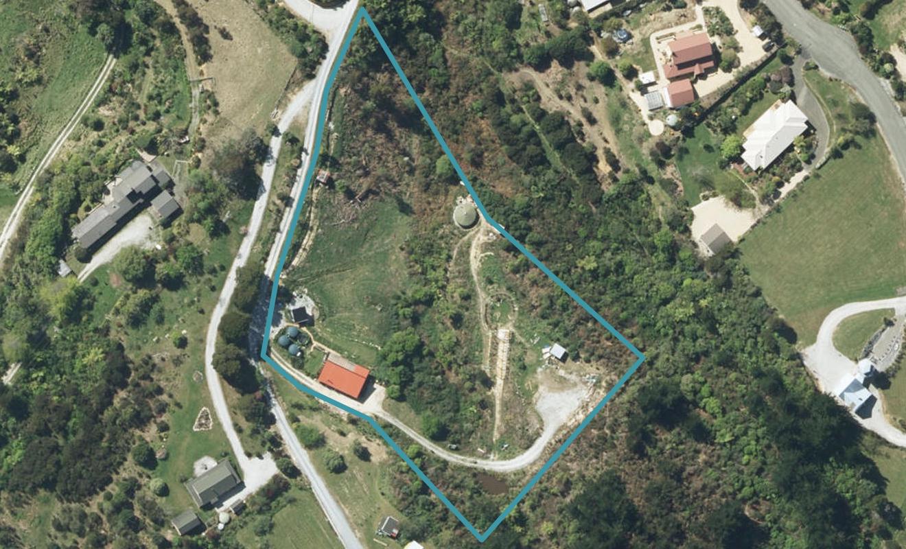 16 Nyhane Drive, Takaka - Carousel 1