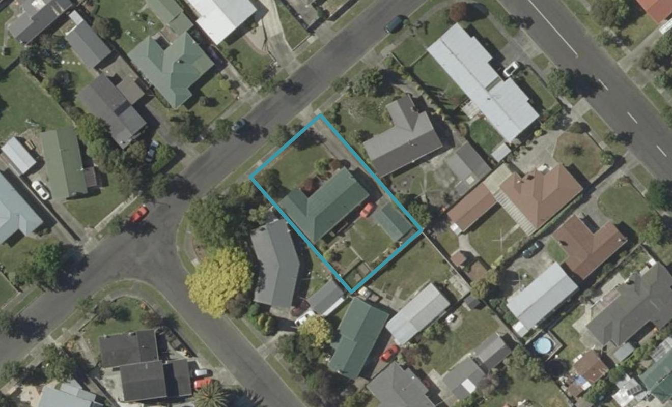 5 Catlins Crescent, Milson, Palmerston North - Carousel 1