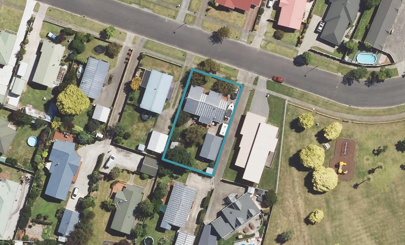 16 Ruru Avenue, Lytton West, Gisborne - Carousel 1