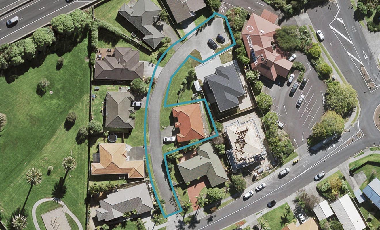 102 Bluebird Crescent, Unsworth Heights, Auckland - Carousel 1