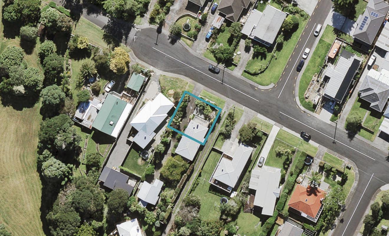 130A Taikata RD, Te Atatu Peninsula, Auckland - Carousel 1