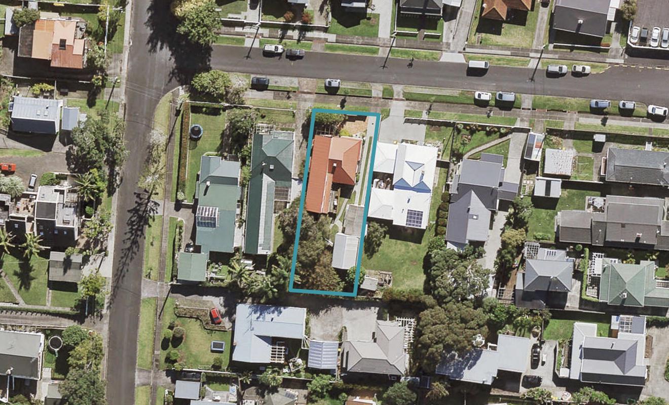 5 Tennyson Street, Northcote Point, Auckland - Carousel 1
