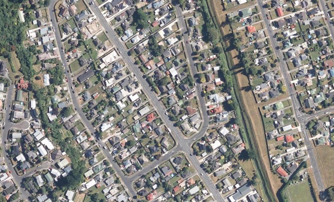 57 Main Road, Wainuiomata, Lower Hutt - Carousel 1