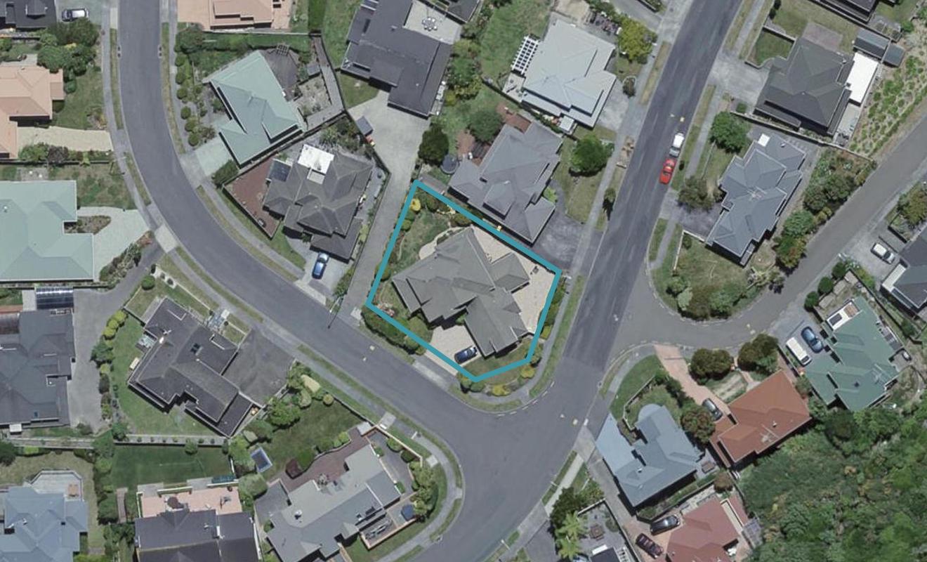 2 Eastcott Grove, Churton Park, Wellington - Carousel 1