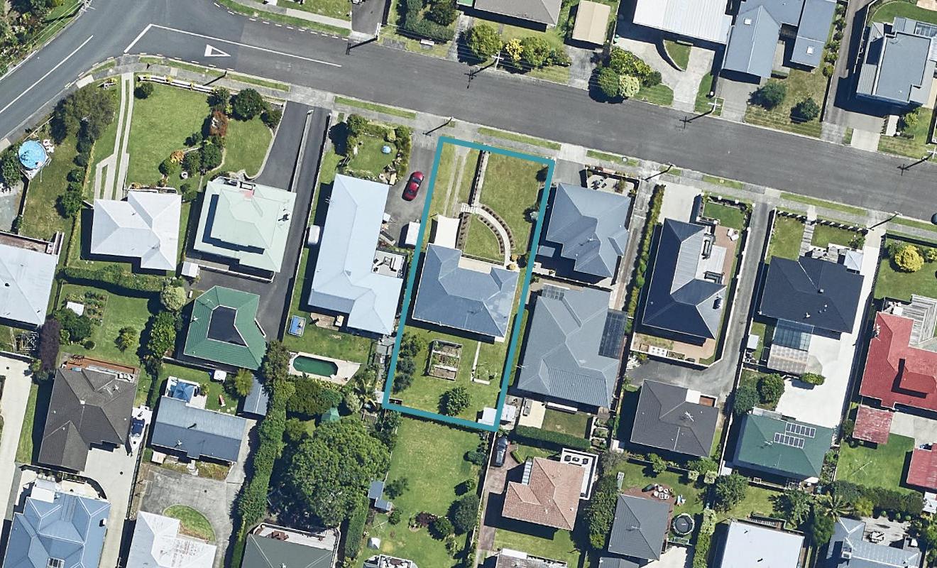 9 Rushton Avenue, Otumoetai, Tauranga - Carousel 1