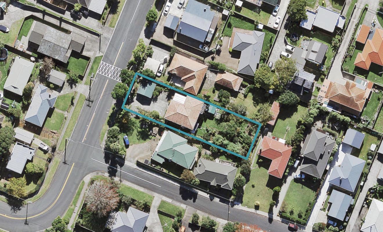 59 Lynwood Road, New Lynn, Auckland - Carousel 1