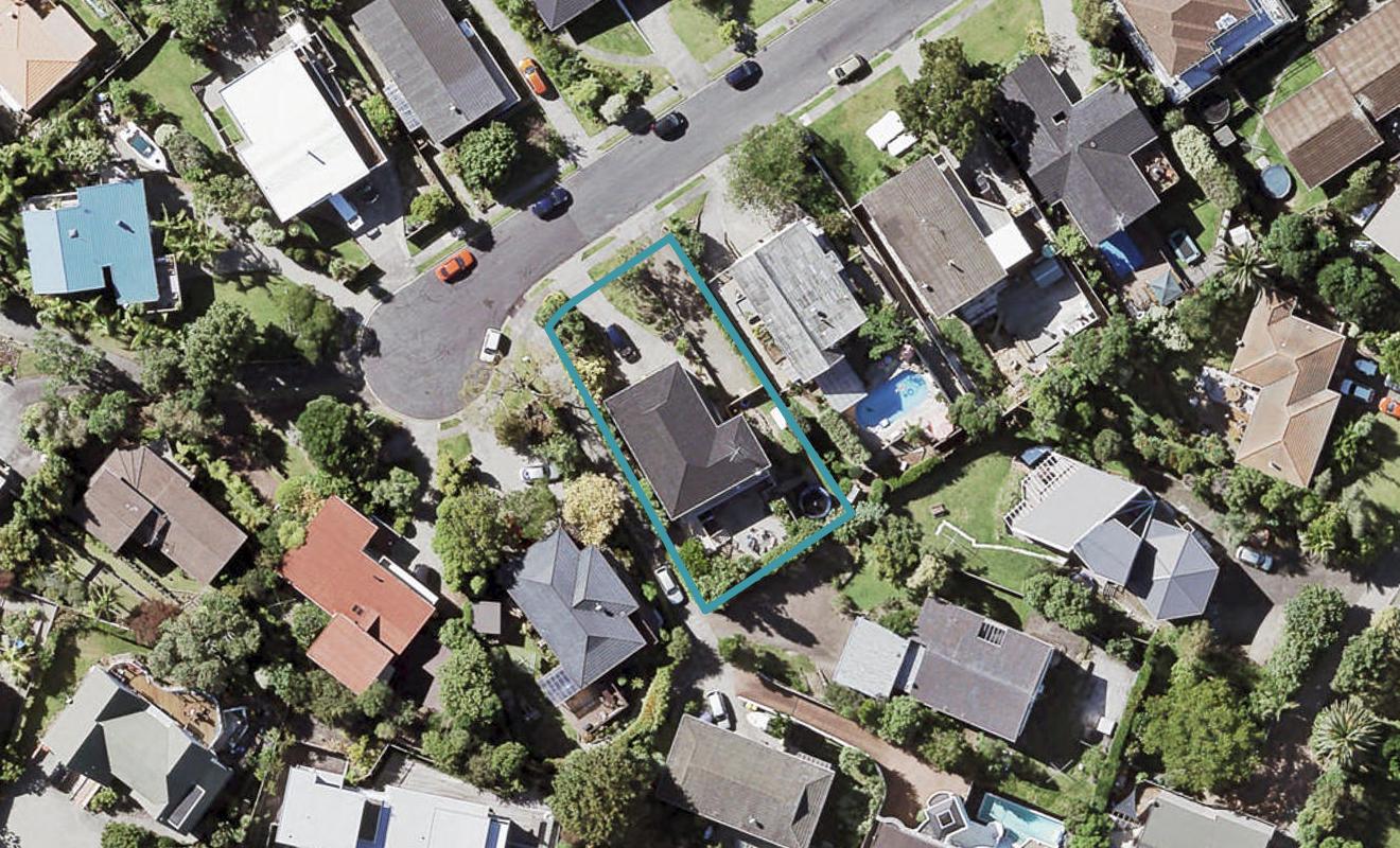 10 Valdese Rise, Browns Bay, Auckland - Carousel 1