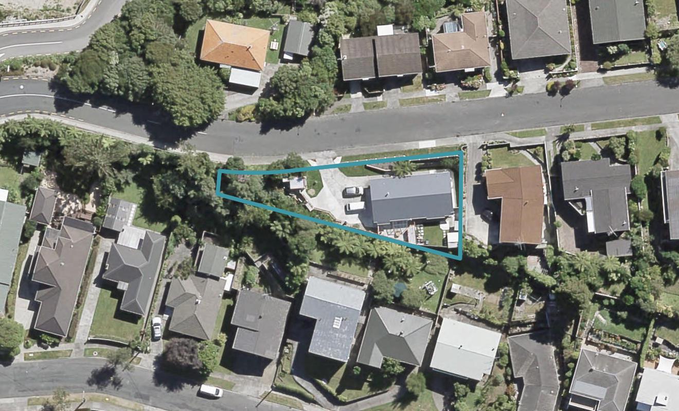 2/2 Summit Road, Fairfield, Lower Hutt - Carousel 1