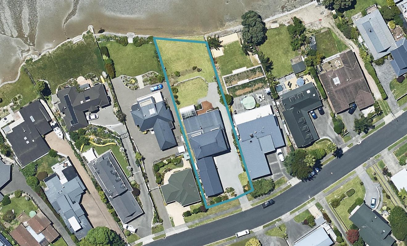 31 Forrester Drive, Welcome Bay, Tauranga - Carousel 1