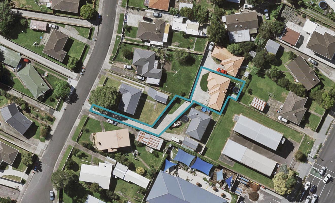 16A Rielly Place, Mount Wellington, Auckland - Carousel 1