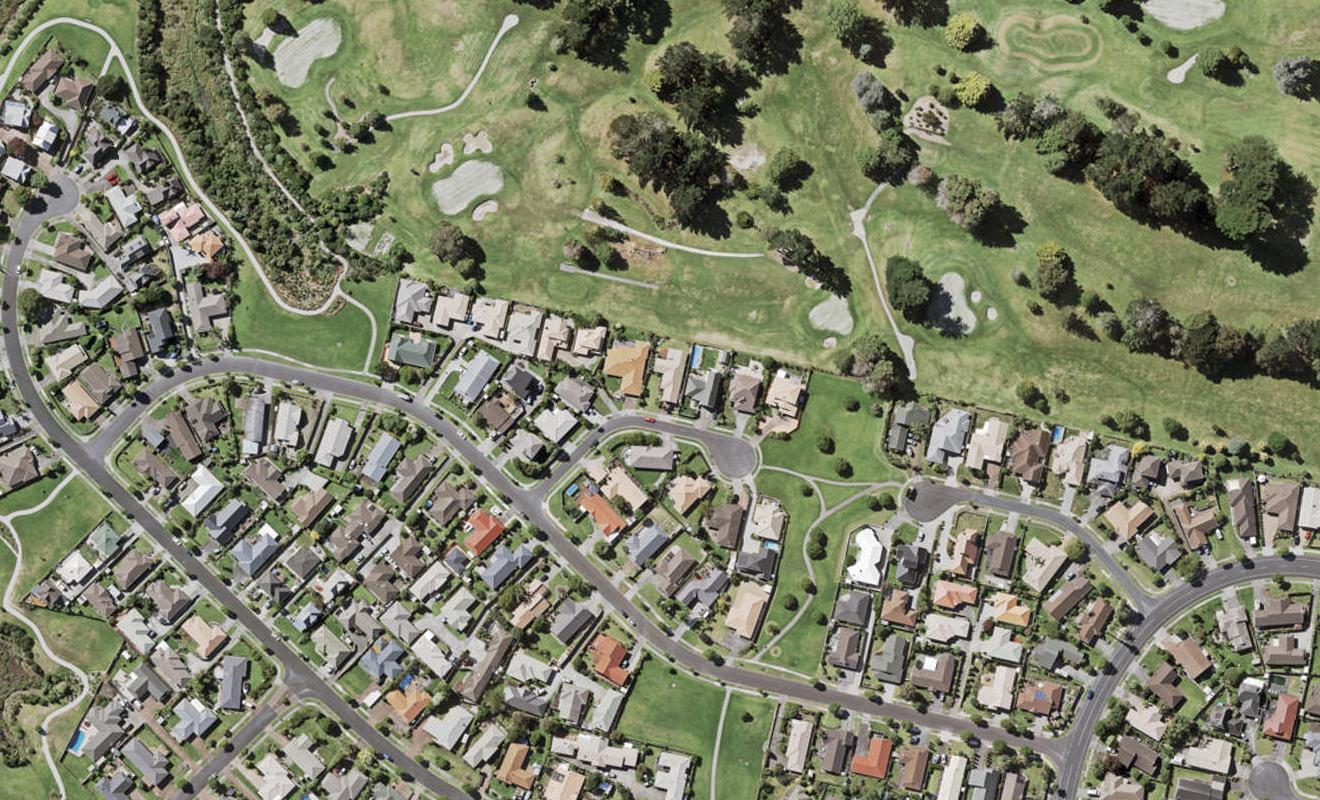 12 Putter Place, Golflands, Auckland - Carousel 1