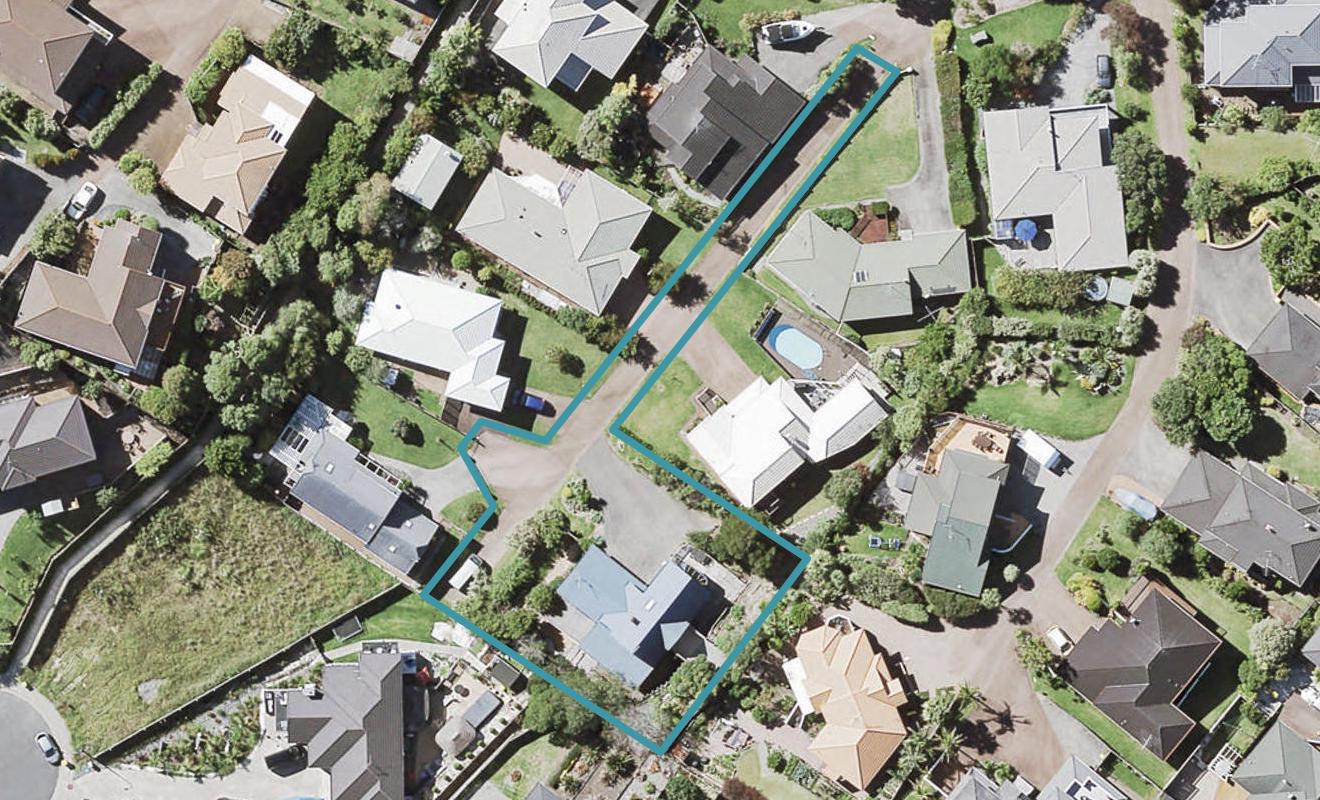 52 Crestview Place, Browns Bay, Auckland - Carousel 1