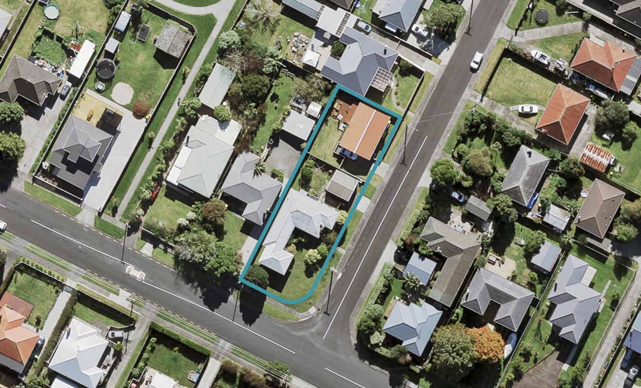 67 Taikata Road, Te Atatu Peninsula, Auckland - Carousel 1
