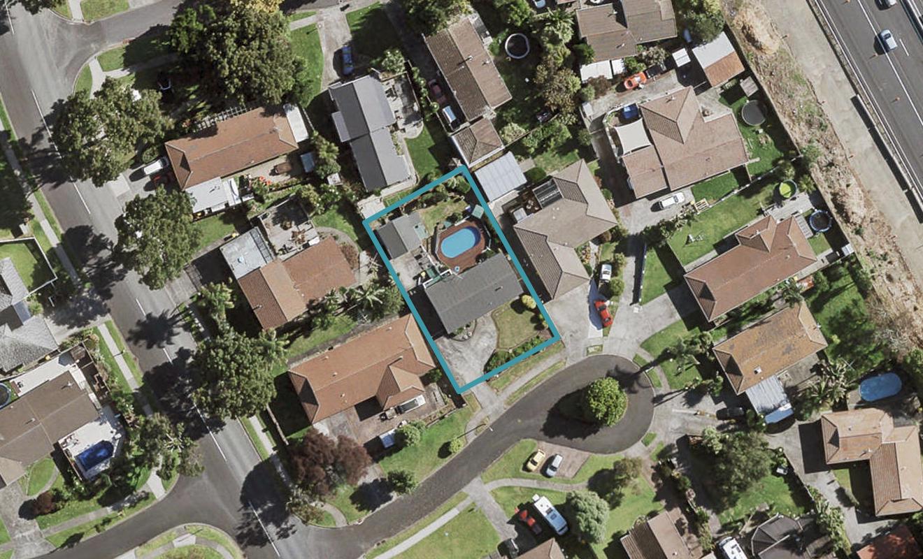 4 Palando Place, Conifer Grove, Takanini - Carousel 1