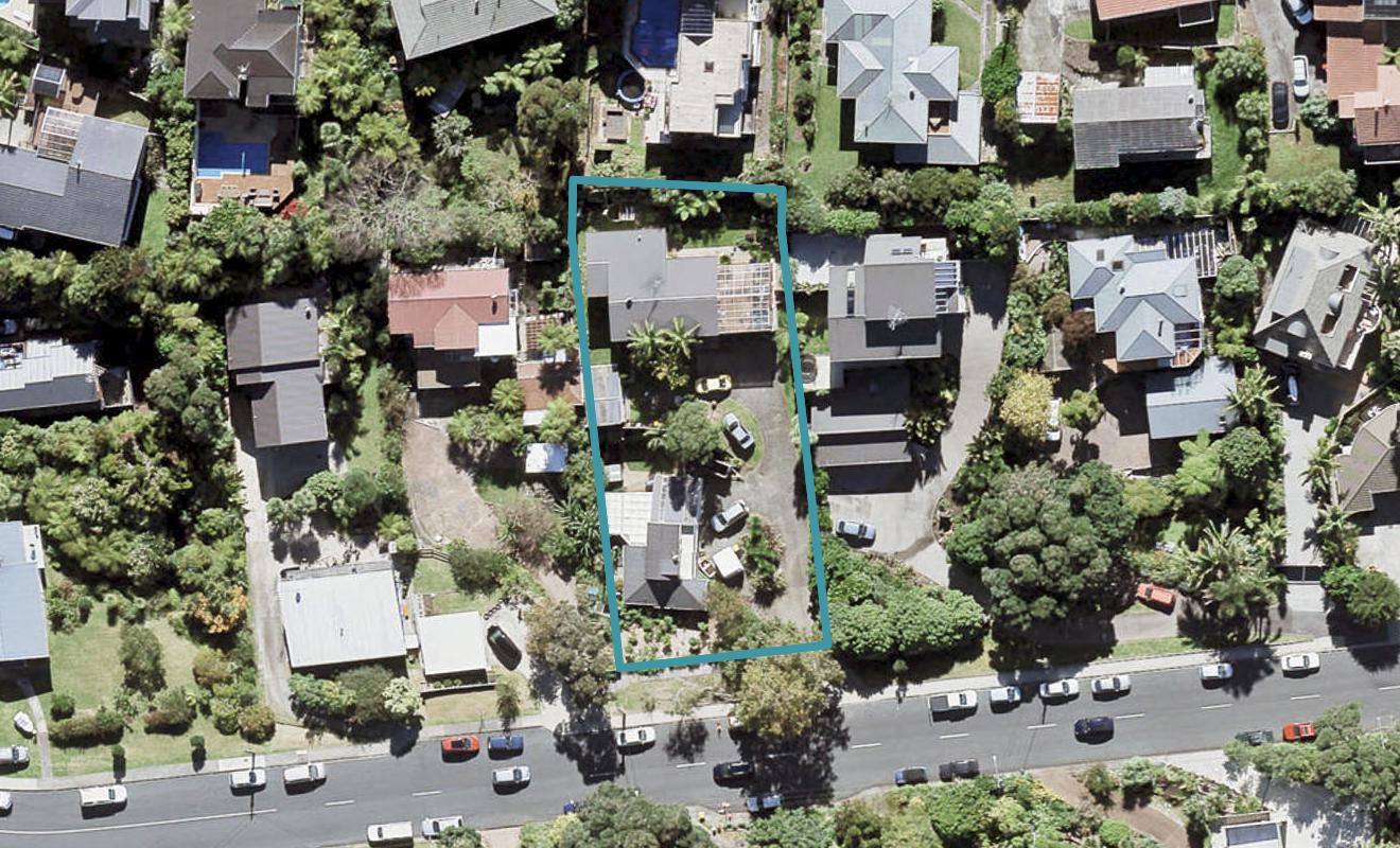 2/15 Valley Road, Browns Bay, Auckland - Carousel 1