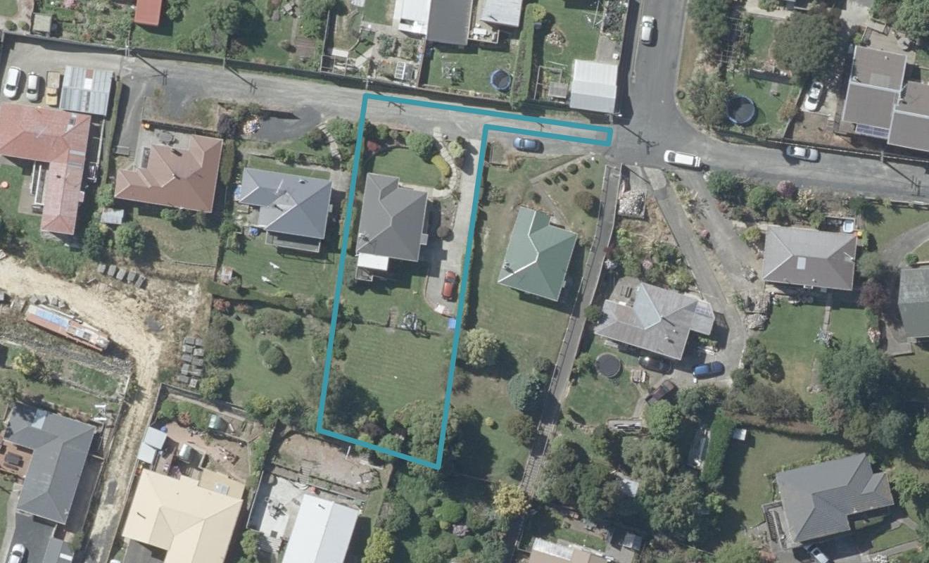 7 Shirley Place, Kenmure, Dunedin - Carousel 1