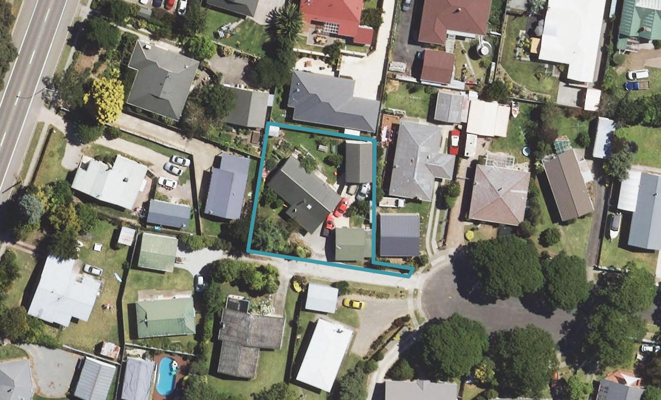 11 Clifton Place, Riverdale, Gisborne - Carousel 1