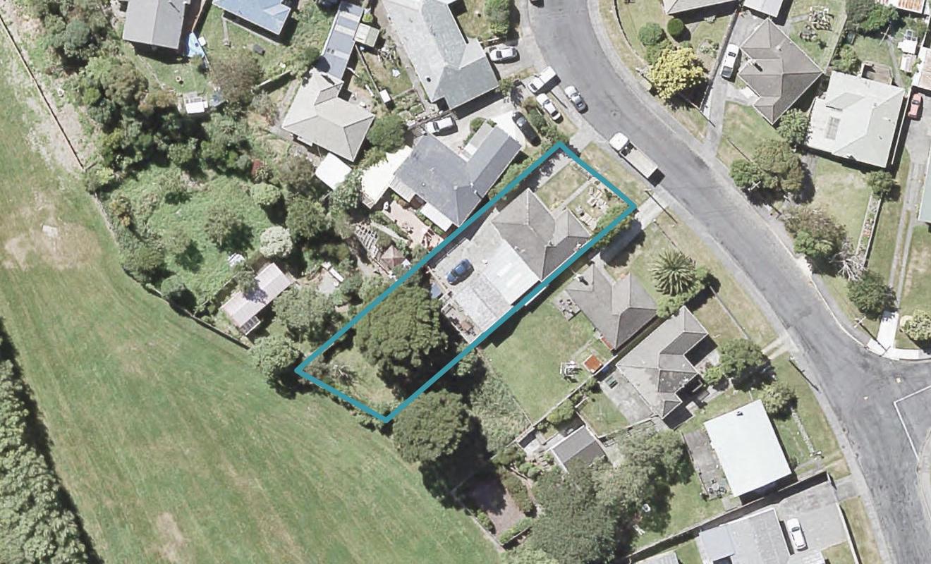 74 Wood Street, Wainuiomata, Lower Hutt - Carousel 1