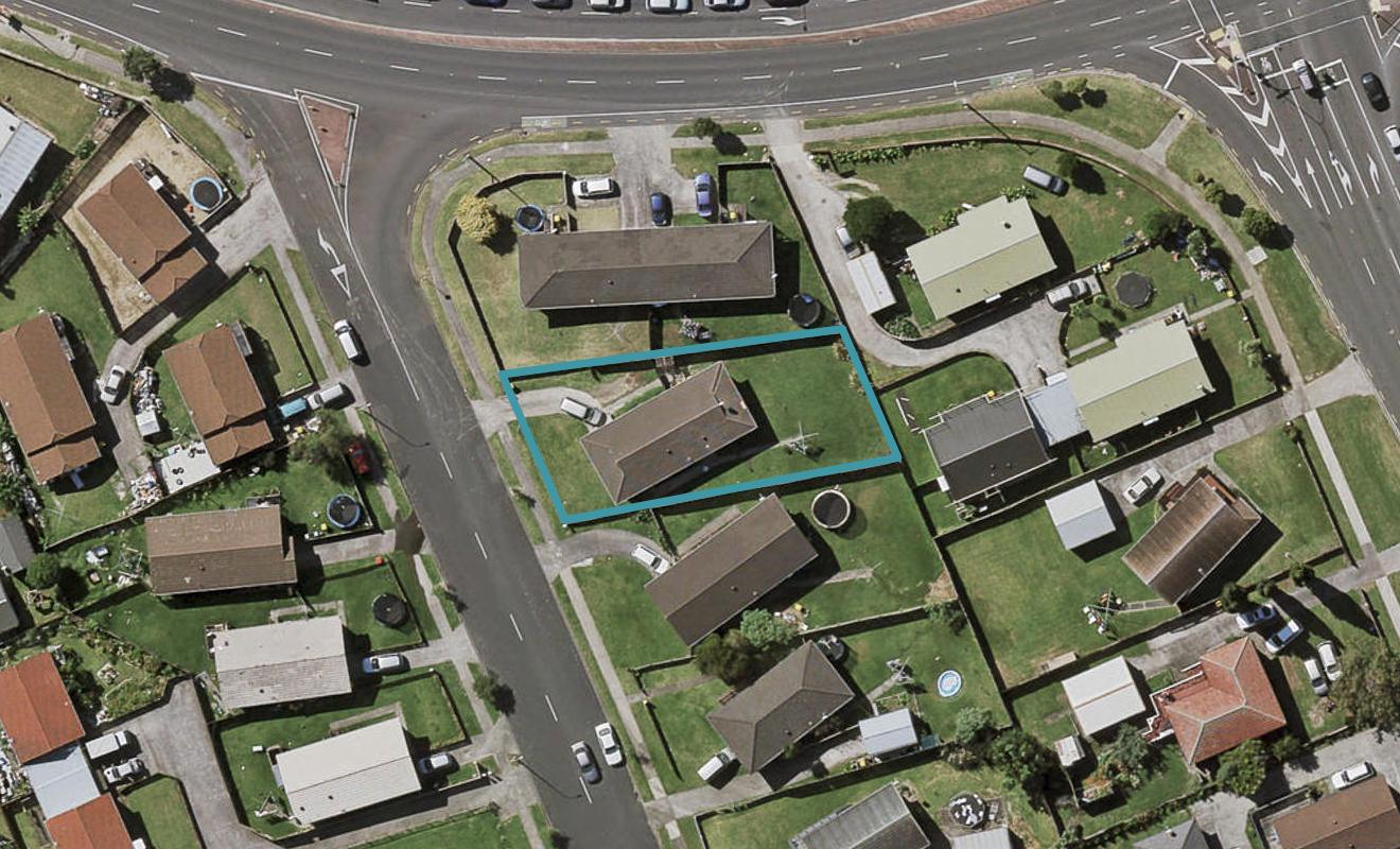 87 Charntay Avenue, Clover Park, Auckland - Carousel 1