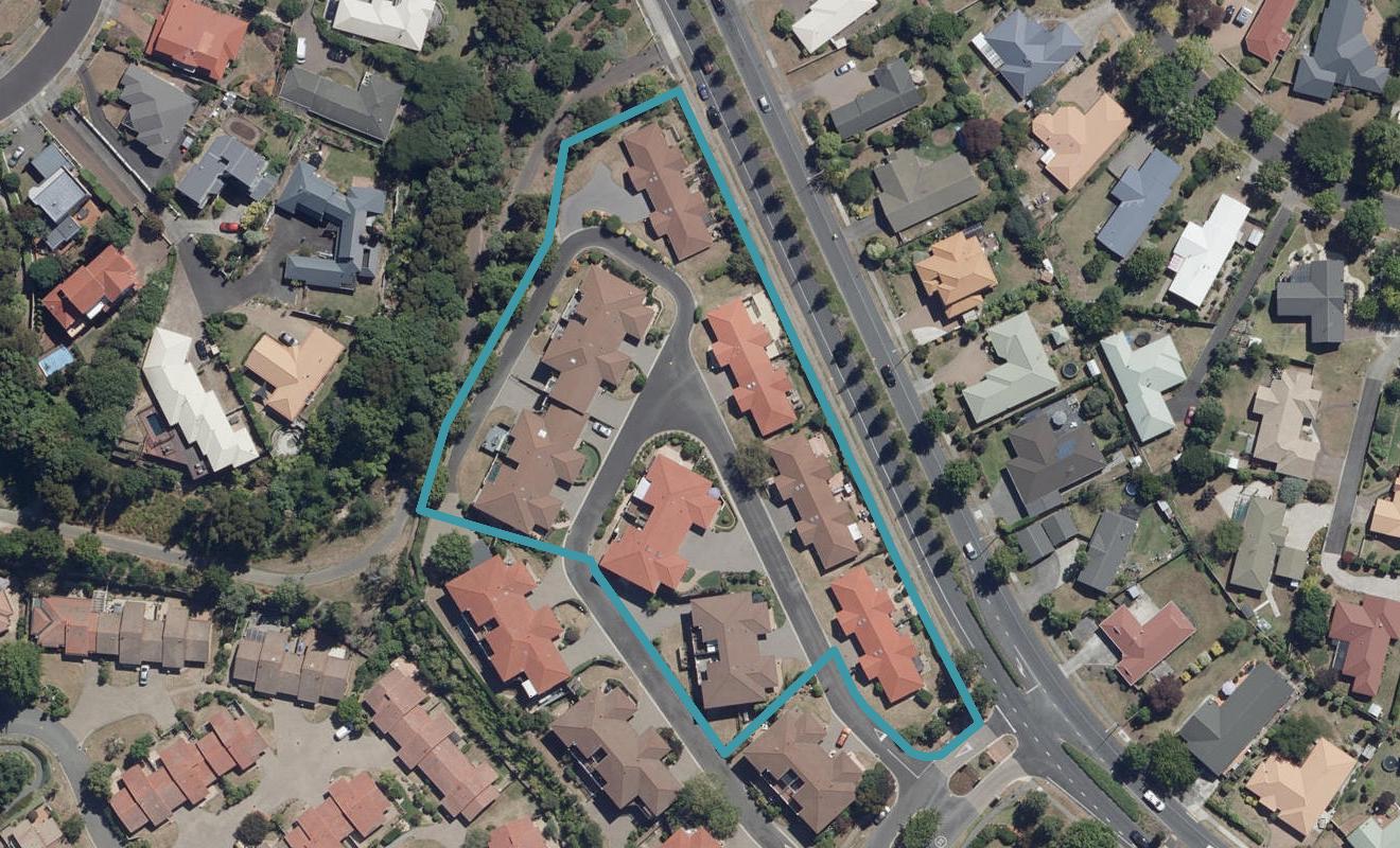 95 Grosvenor Gardens, Flagstaff, Hamilton - Carousel 1