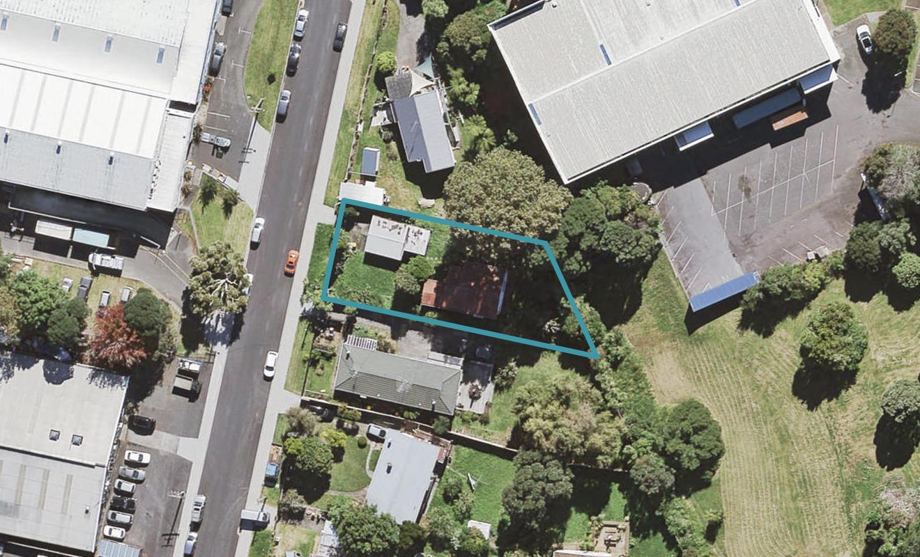 13 Kahika Road, Birkdale, Auckland - Carousel 1