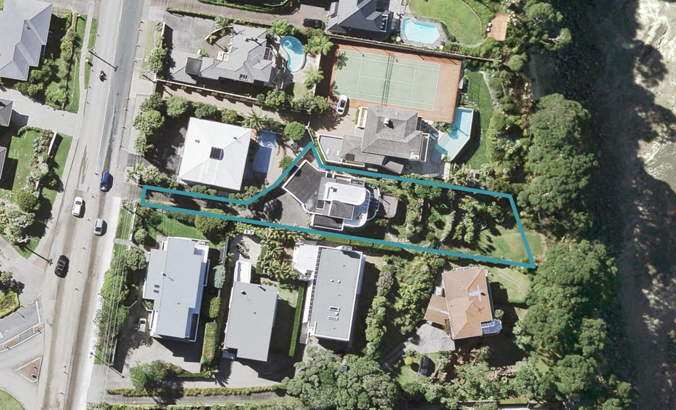203 Beach Road, Campbells Bay, Auckland - Carousel 1