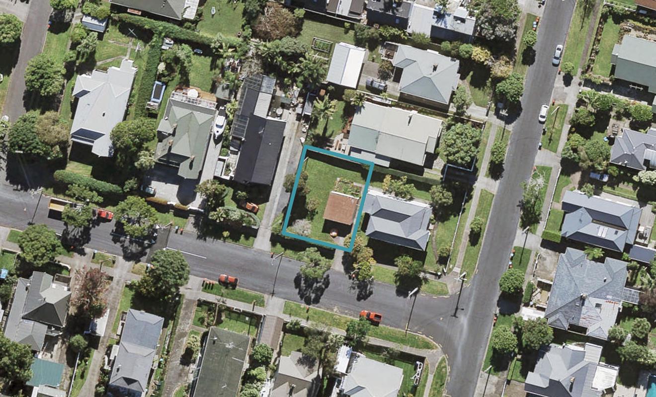 32 Lancing Road, Sandringham, Auckland - Carousel 1