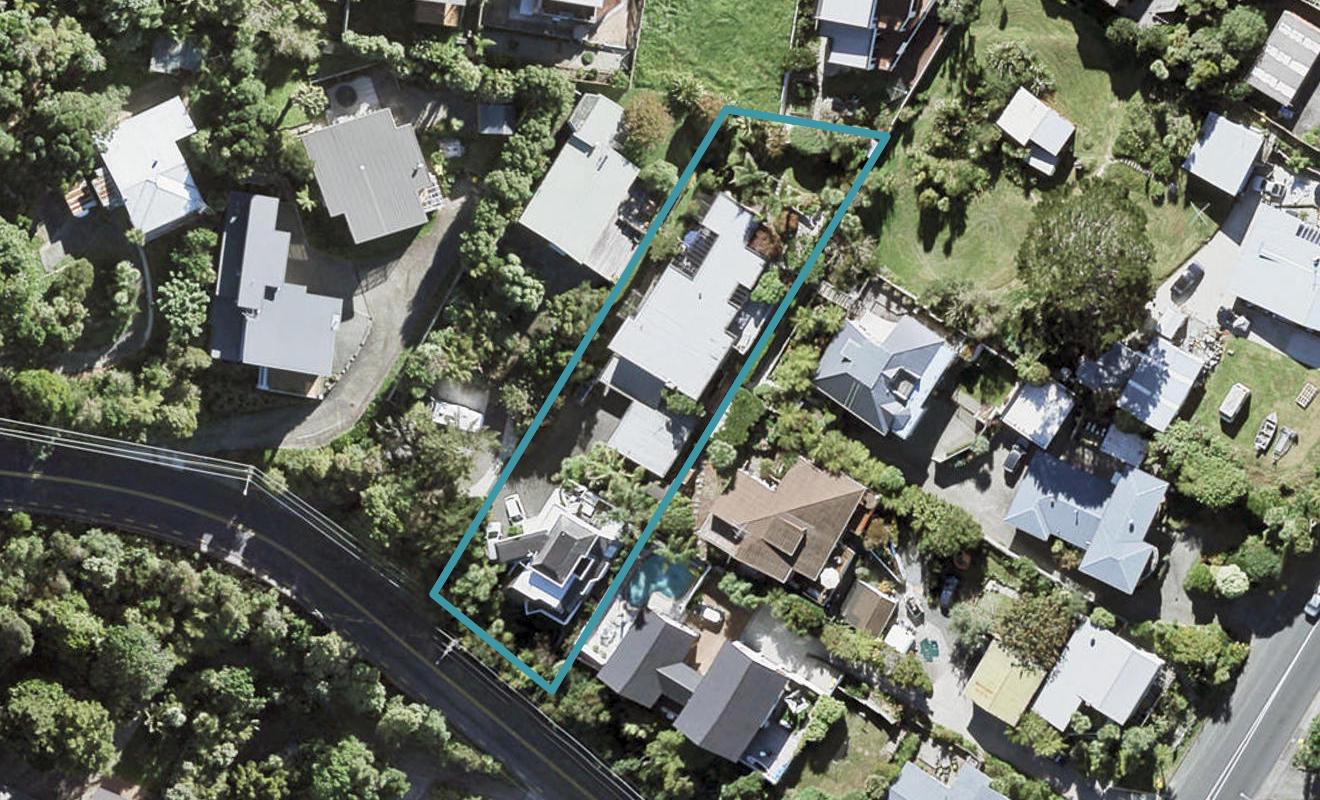 2/1 Carlisle Road, Torbay, Auckland - Carousel 1