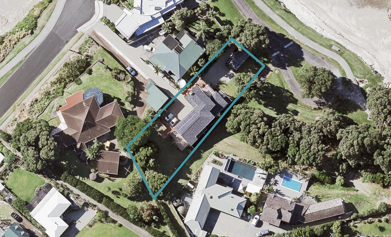 25 Omana Esplanade, Maraetai, Auckland - Carousel 1