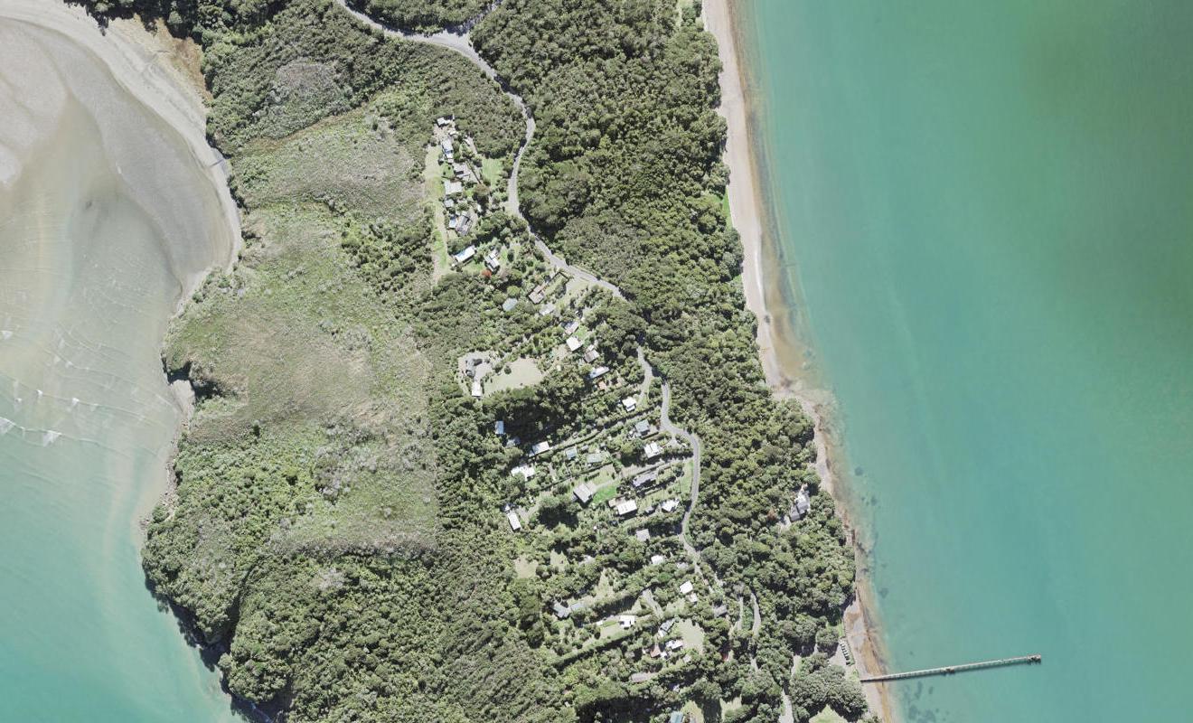 61 Cornwallis Road, Cornwallis, Auckland - Carousel 1