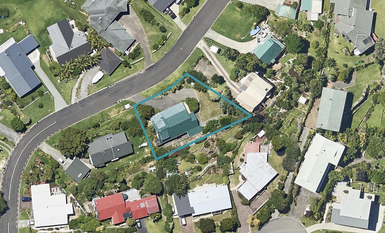 8 Moana Drive, Tanners Point, Katikati - Carousel 1
