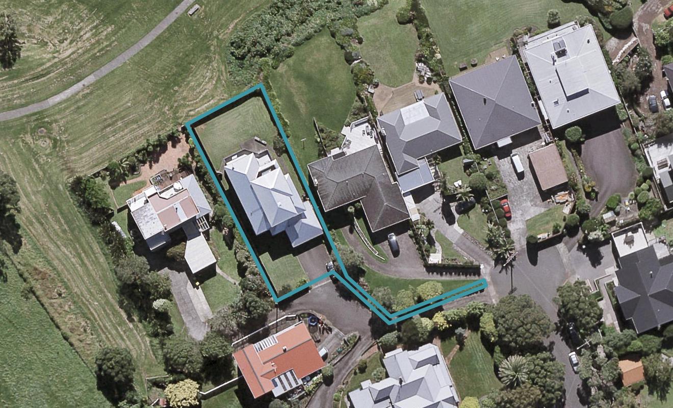8A Ronald Street, Strandon, New Plymouth - Carousel 1
