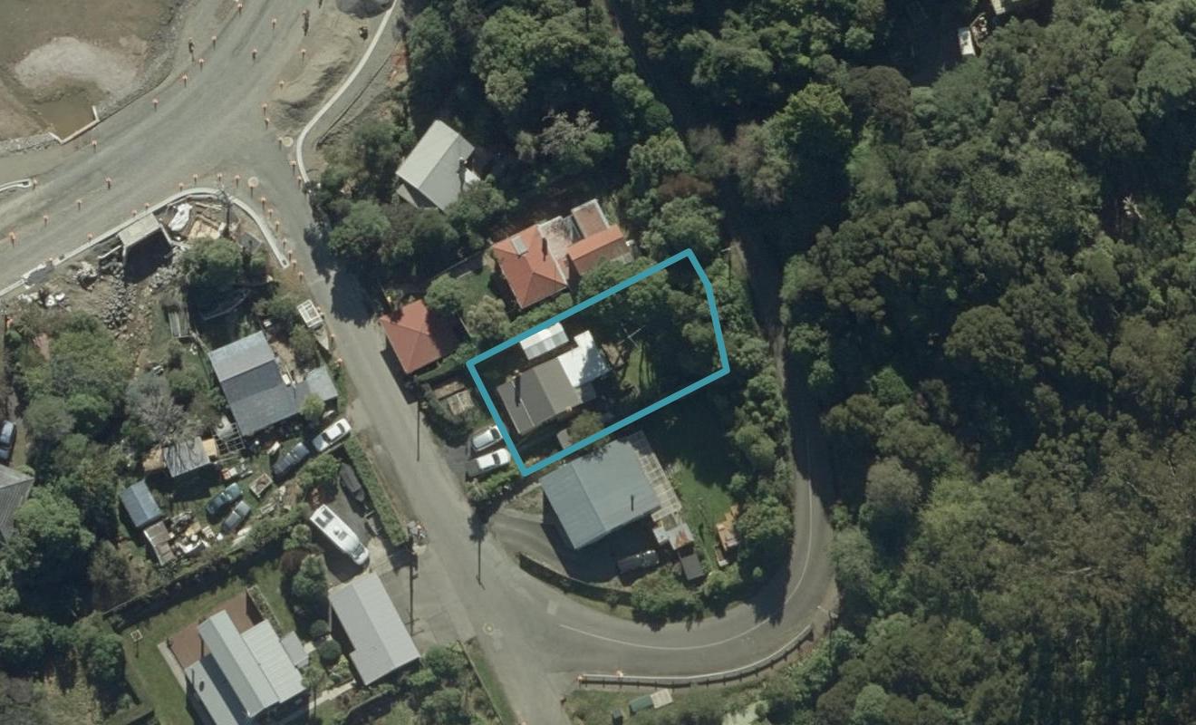 3 Bacon Street, Broad Bay, Dunedin - Carousel 1