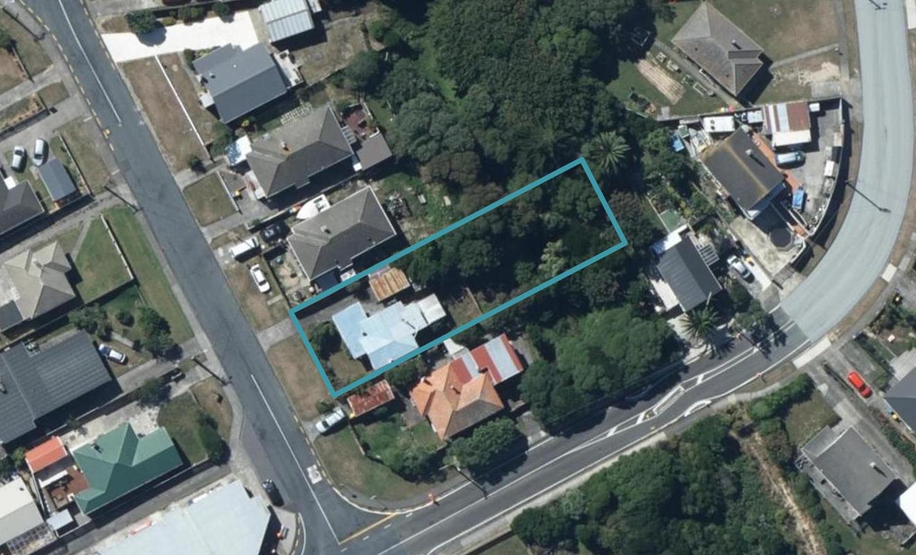 9 Kapiti Crescent, Titahi Bay, Porirua - Carousel 1