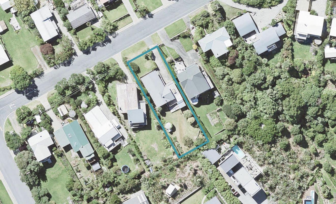 10 Barrier View Road, Leigh, Leigh - Carousel 1