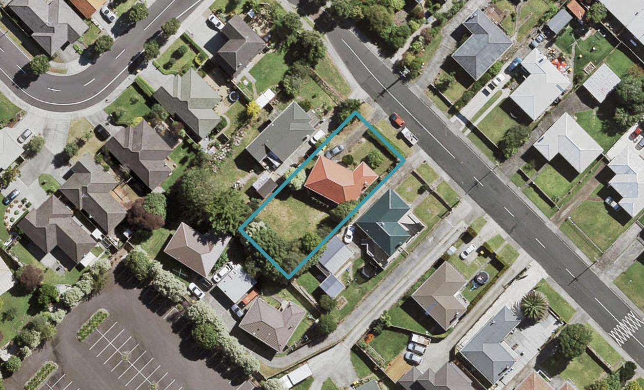 28 Geordie Street, Henderson, Auckland - Carousel 1