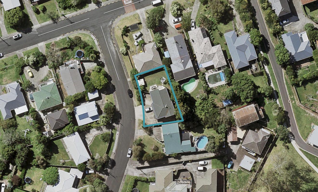 2 Arrow Road, Forrest Hill, Auckland - Carousel 1