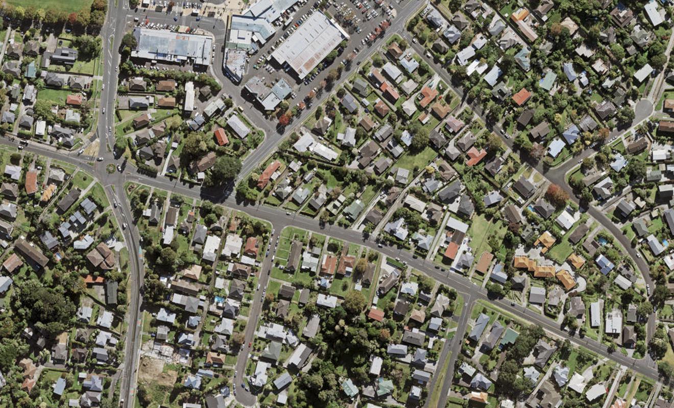 18 Exmouth Road, Northcote, Auckland - Carousel 1
