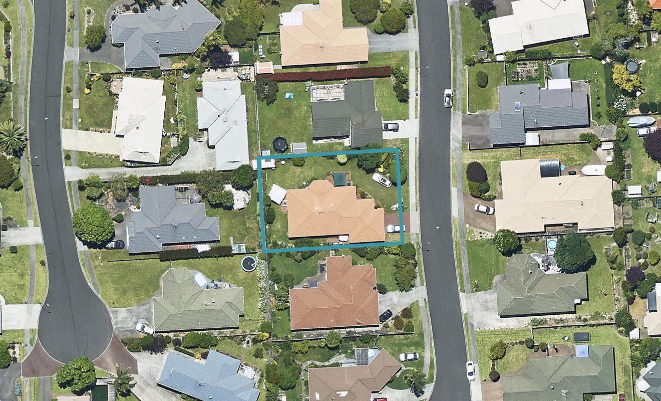 10 Lucerne Place, Welcome Bay, Tauranga - Carousel 1