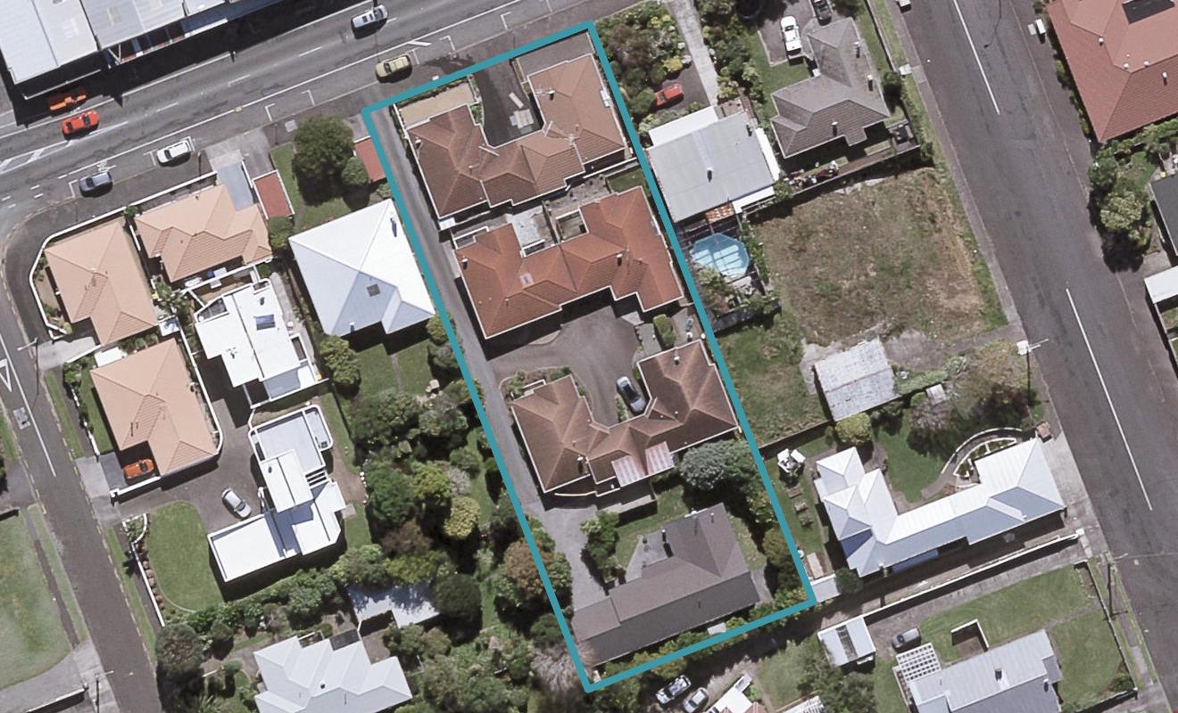 3/476 Devon Street East, Strandon, New Plymouth - Carousel 1