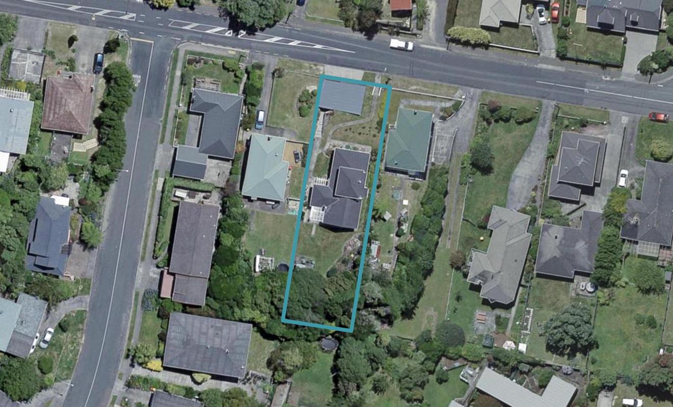 29 Larsen Crescent, Tawa, Wellington - Carousel 1