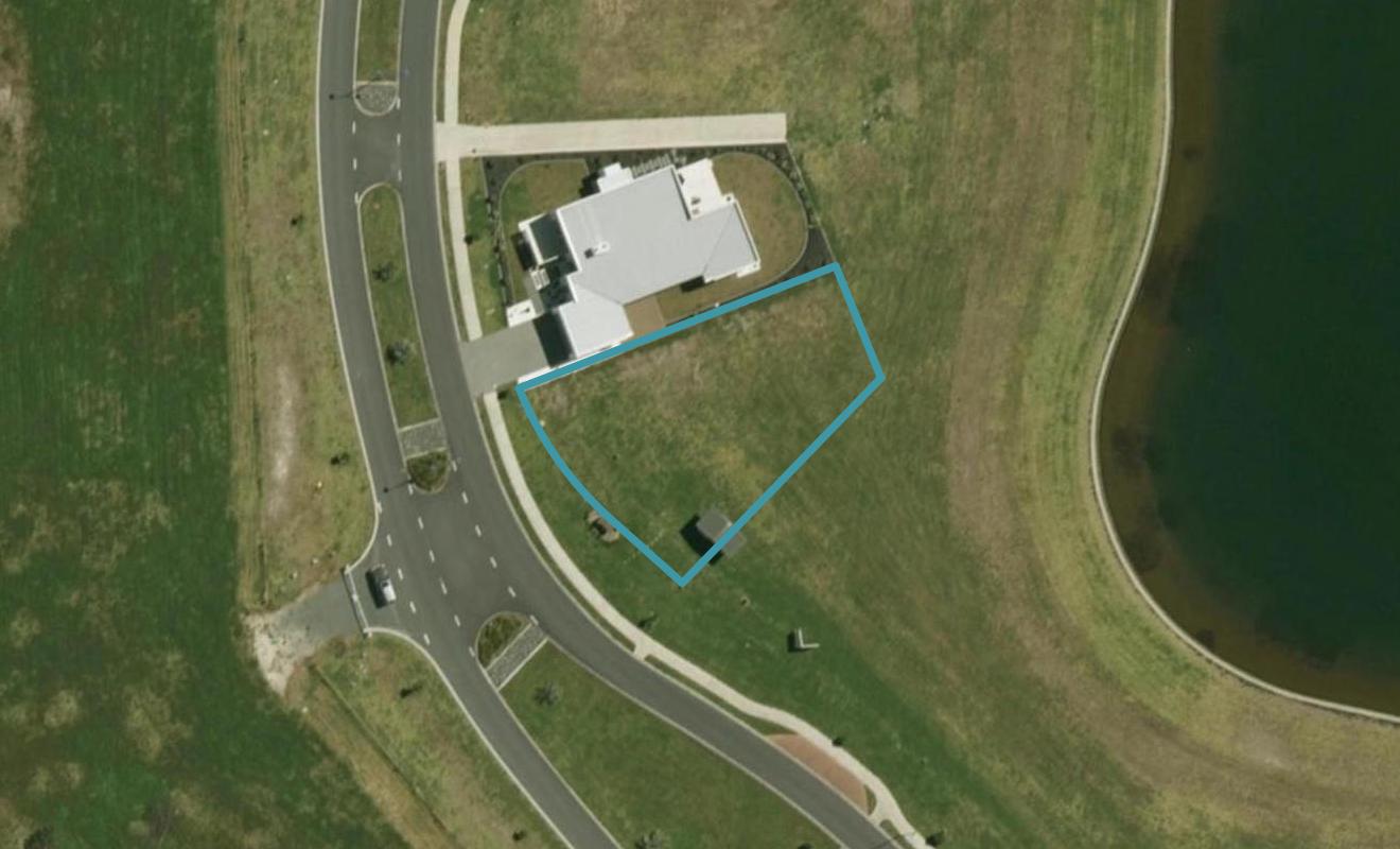 19 Waitemata Drive, One Tree Point - Carousel 1