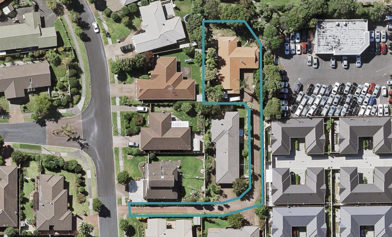 60 Bob Charles Drive, Golflands, Auckland - Carousel 1