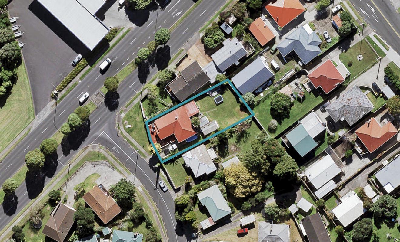 39 Reid Road, New Lynn, Auckland - Carousel 1