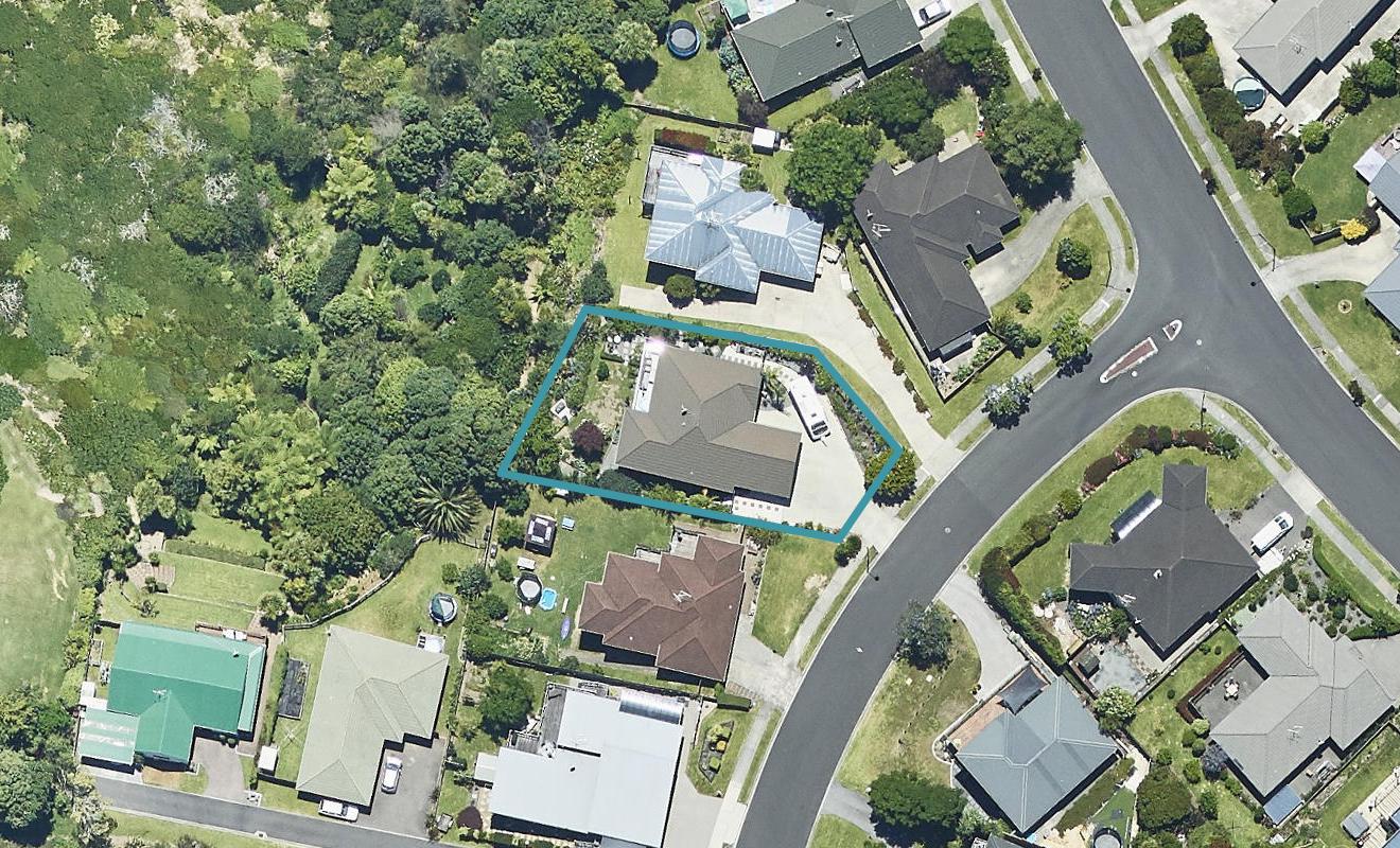 6 Eclipse Terrace, Welcome Bay, Tauranga - Carousel 1