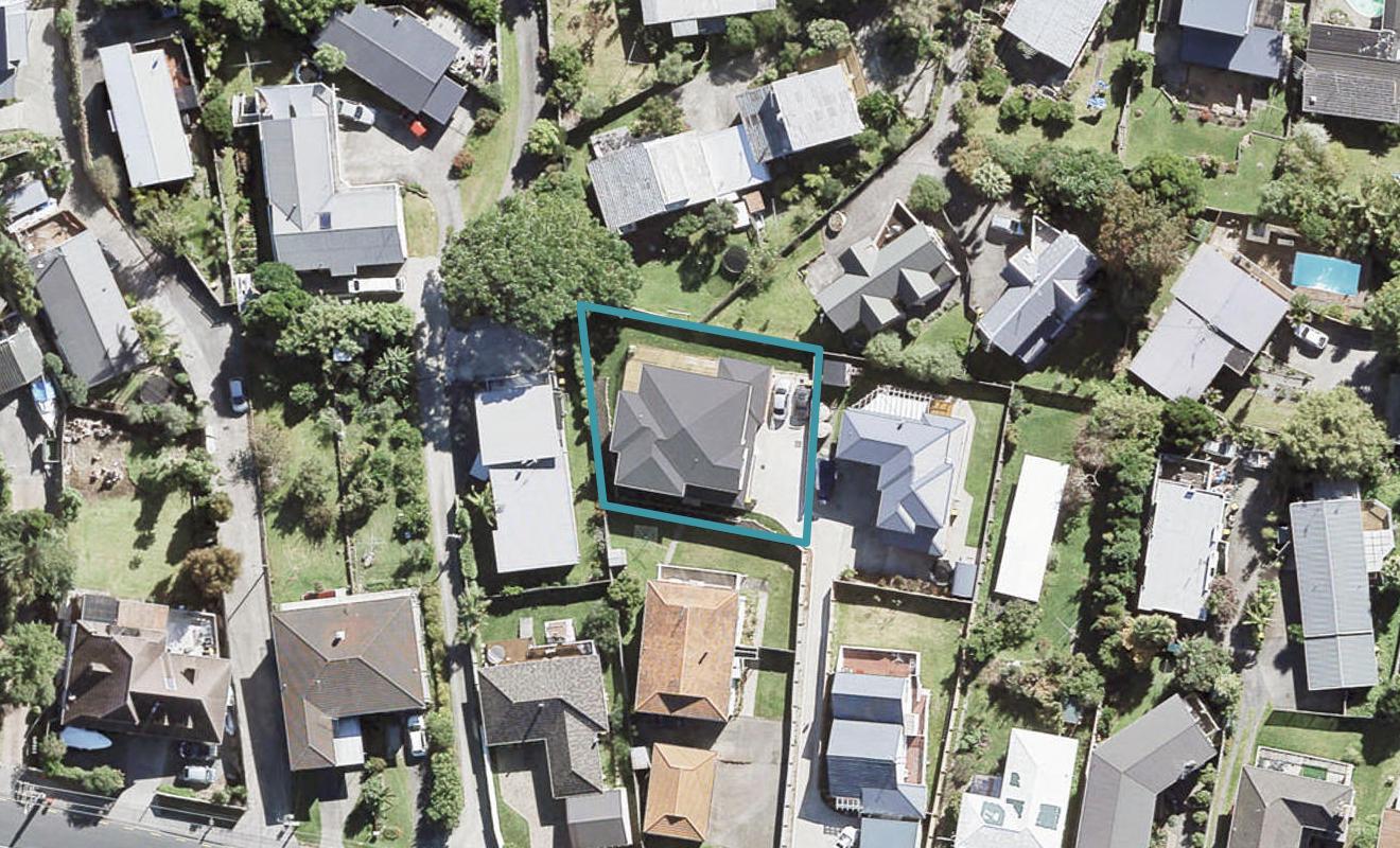 165B Carlisle Road, Northcross, Auckland - Carousel 1