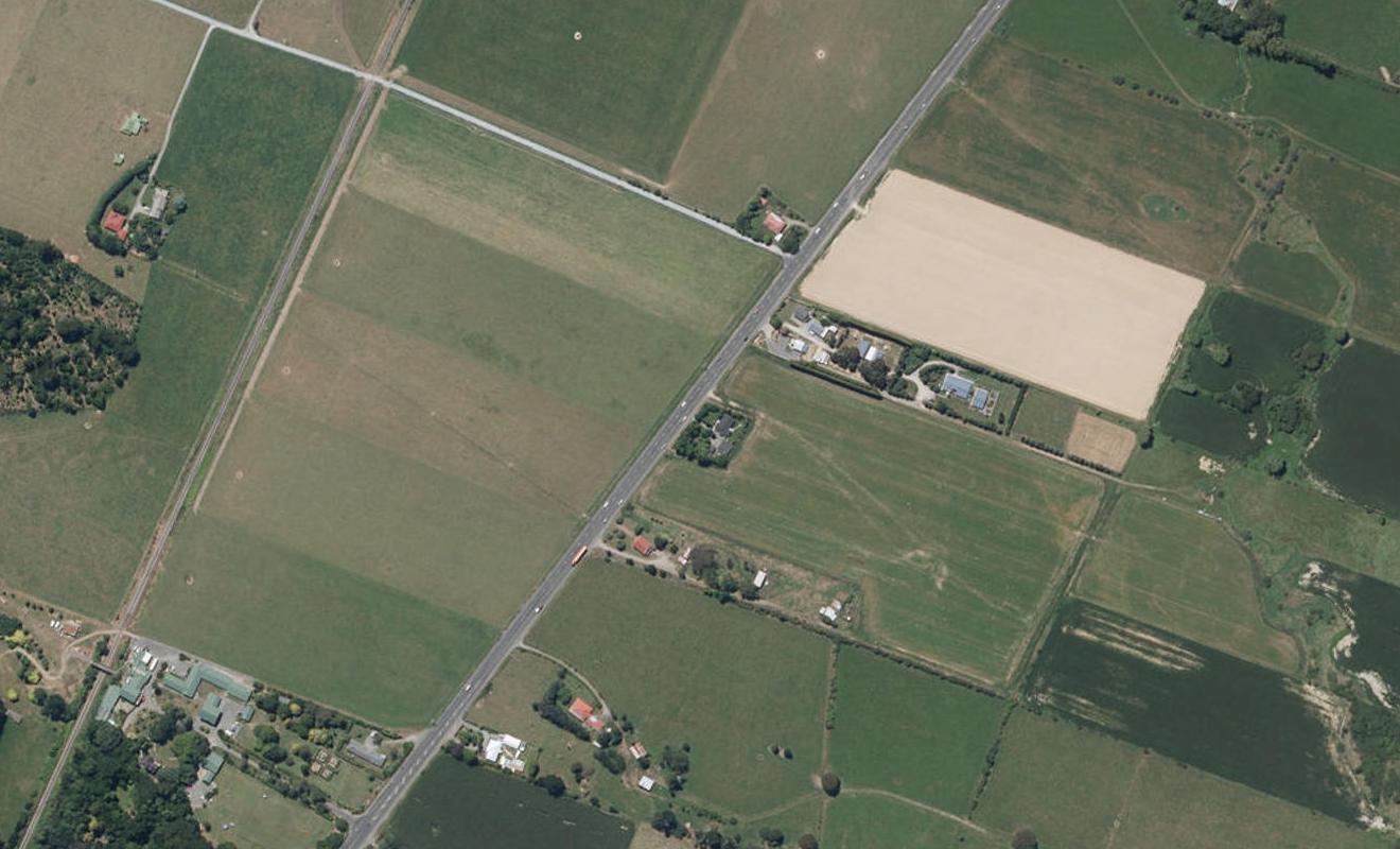 785 State Highway 1, Manakau, Levin - Carousel 1