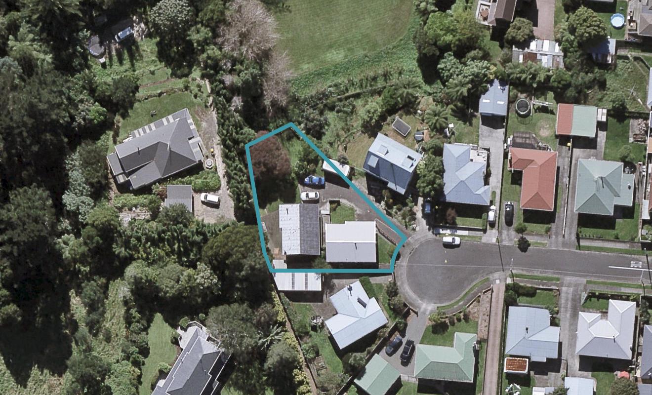 12 Ranfurly Street, Frankleigh Park, New Plymouth - Carousel 1