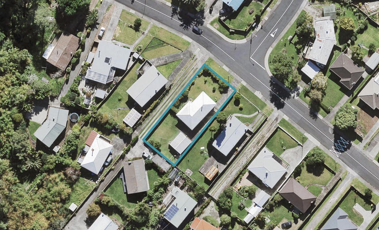 20 Glendene Avenue, Glendene, Auckland - Carousel 1