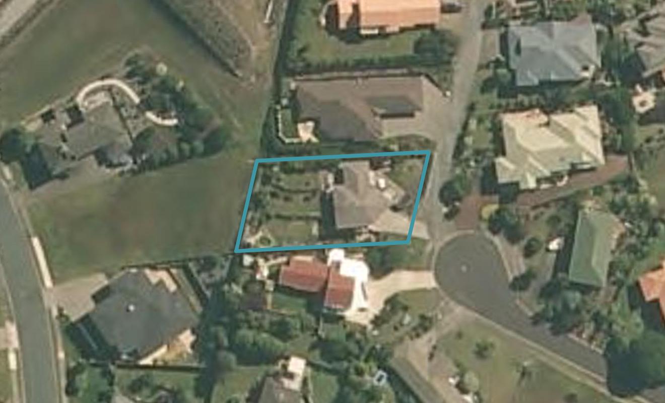 12 Montcalm Close, Orewa, Orewa - Carousel 1